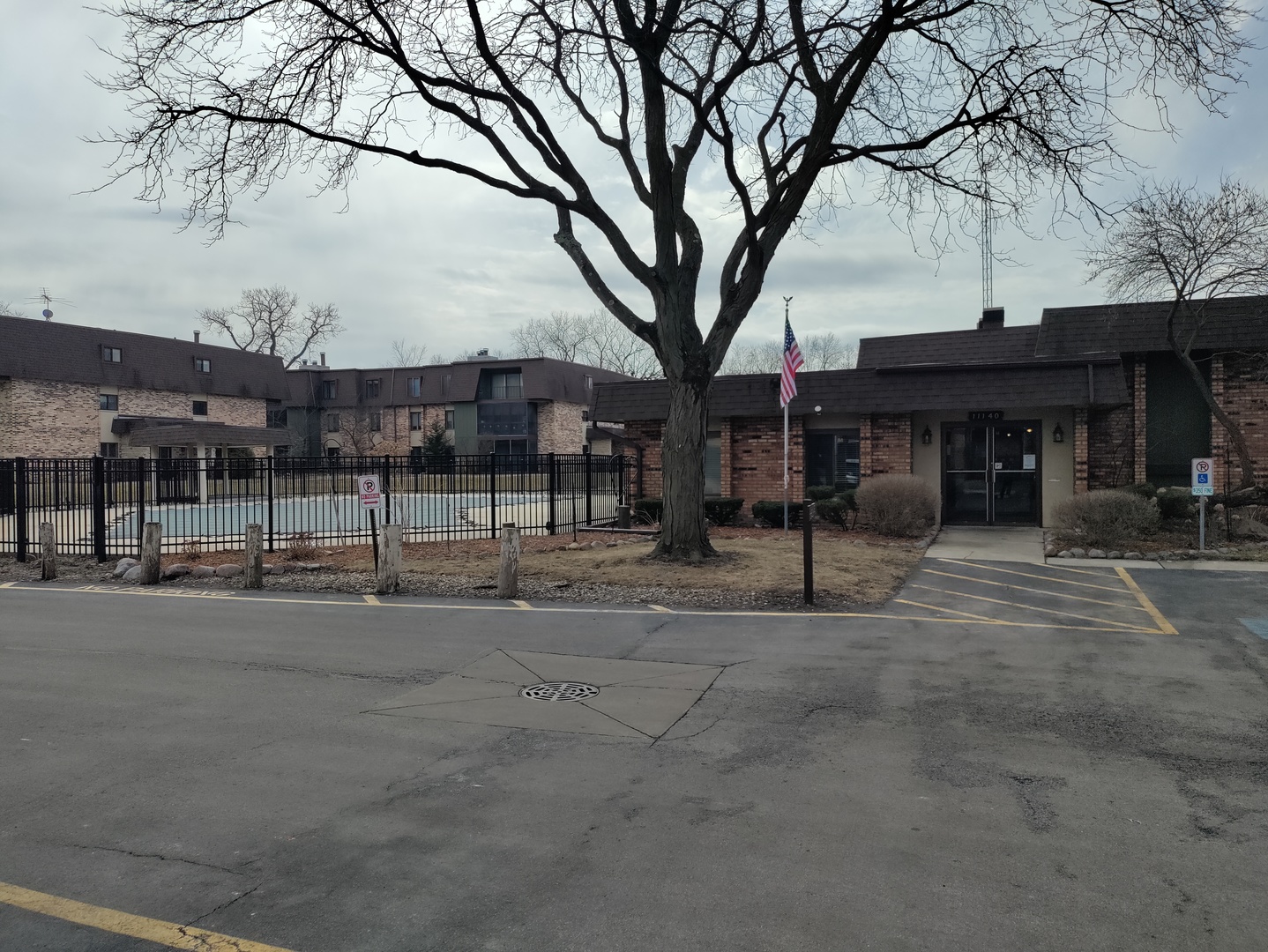 11129 Northwest Road #A, Palos Hills, IL 60465