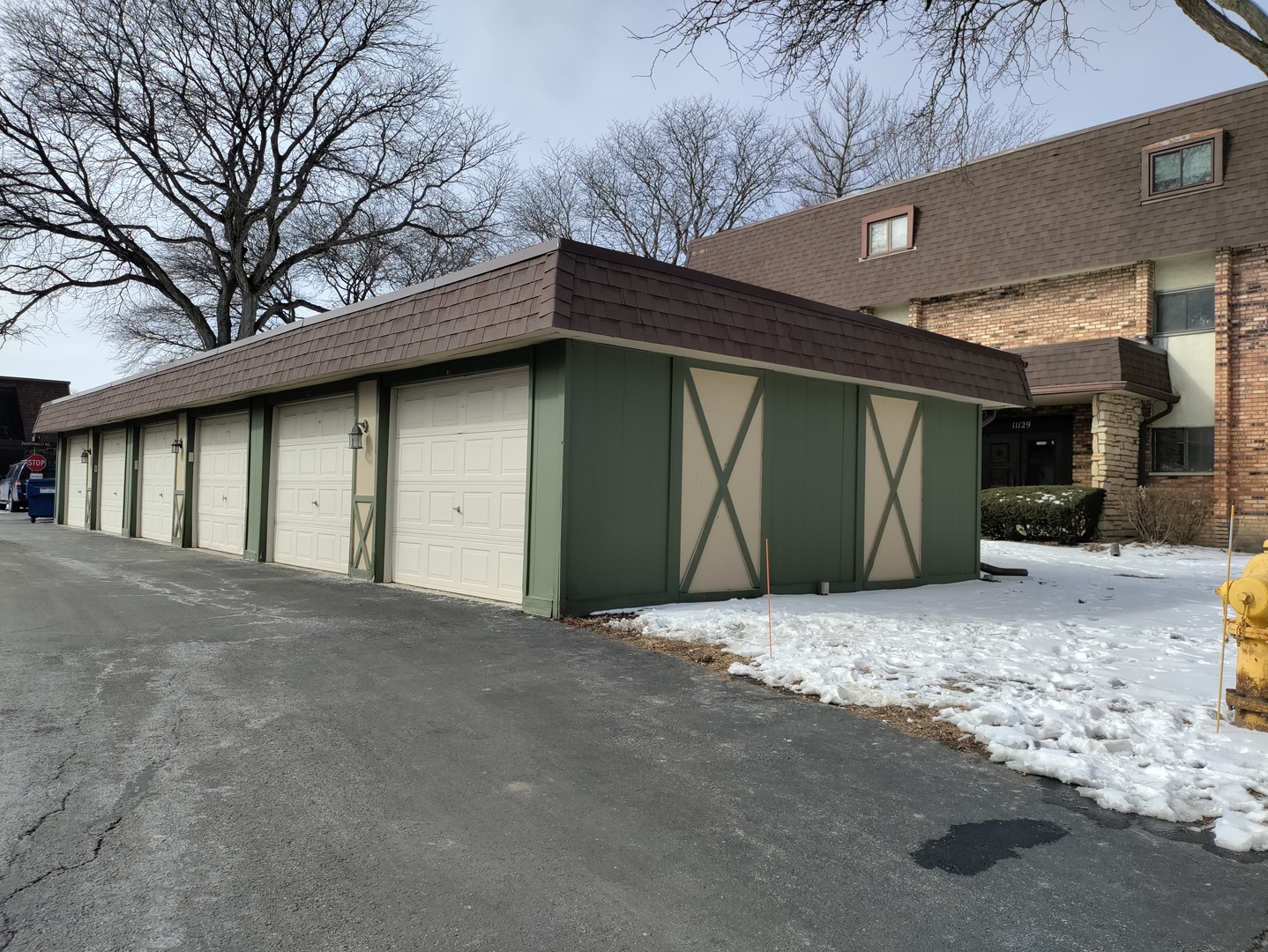 11129 Northwest Road #A, Palos Hills, IL 60465