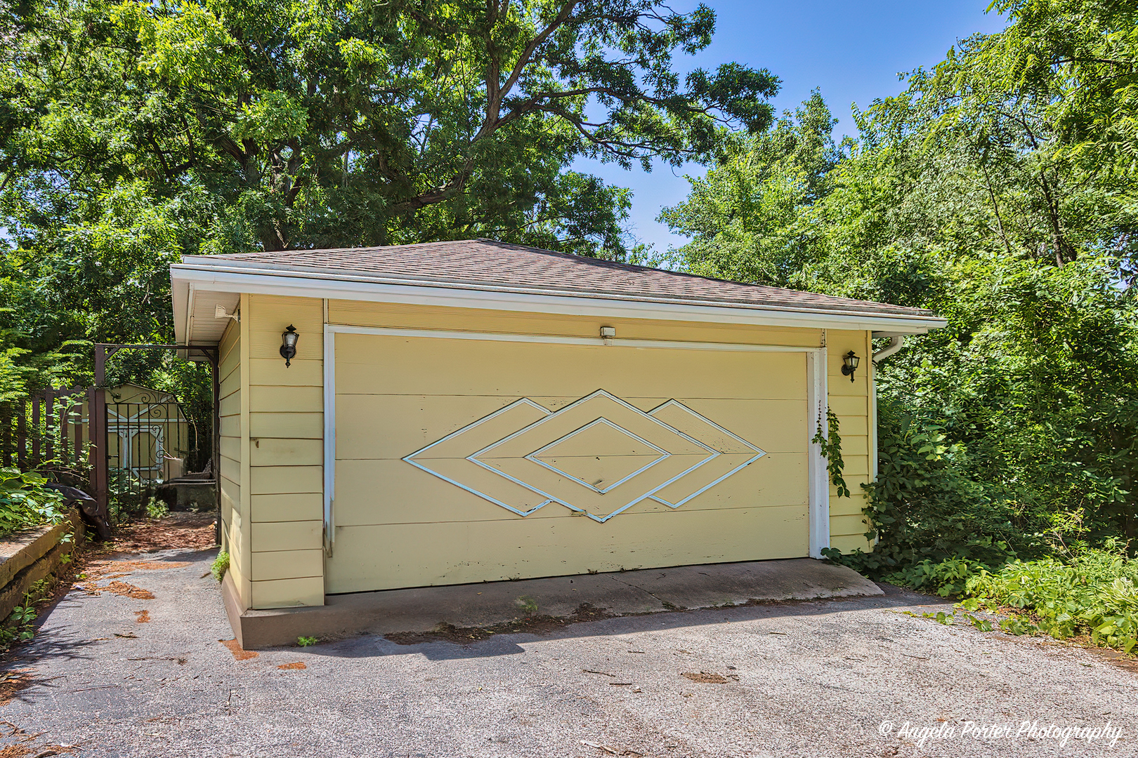 8713 Memory Trail, Wonder Lake, IL 60097