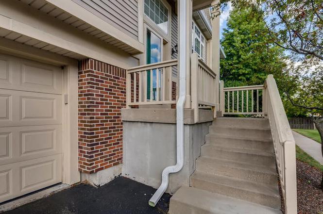 2647 N Greenwood Avenue, Arlington Heights, IL 60004