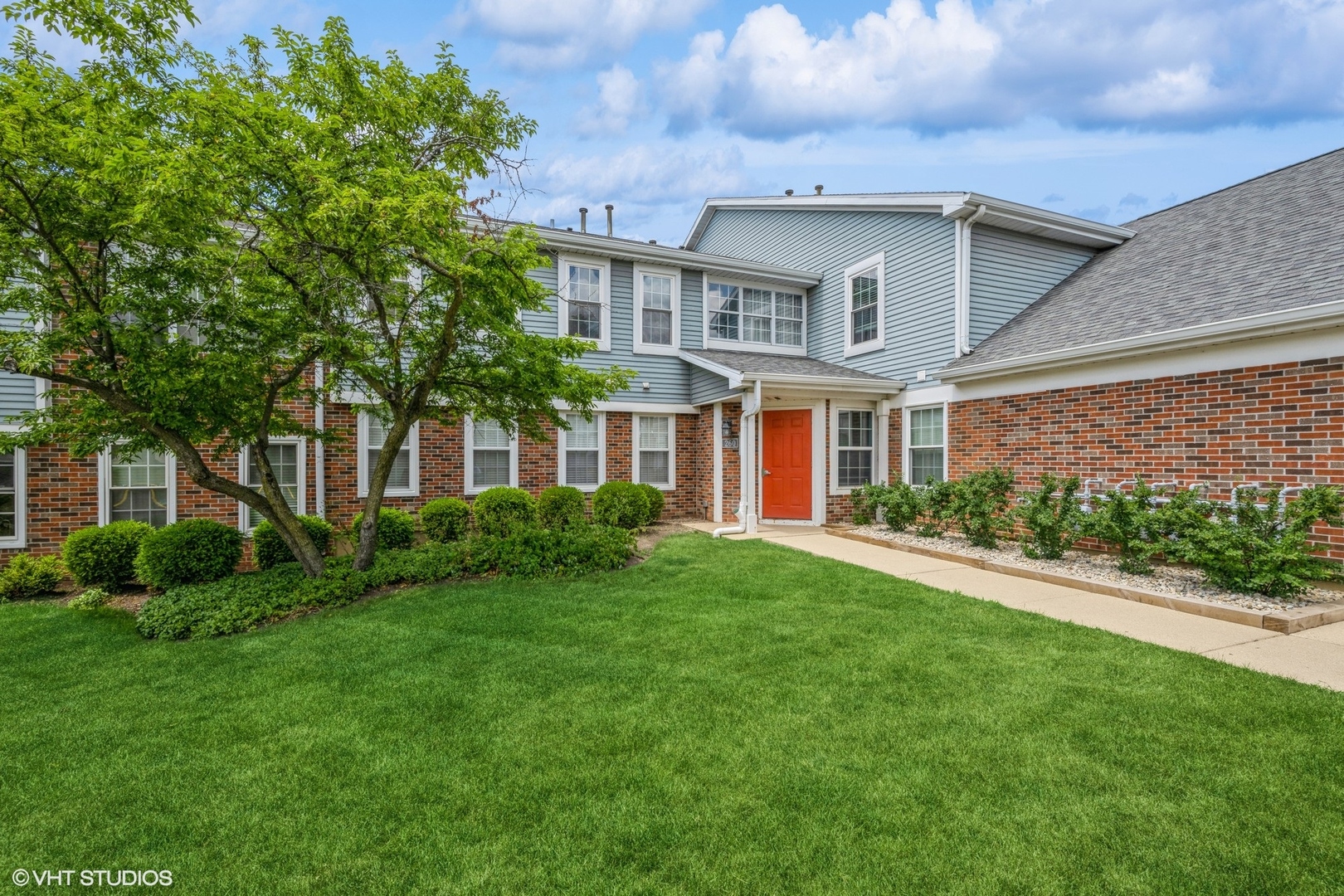 260 W Lynn Drive #7-5B, Palatine, IL 60067