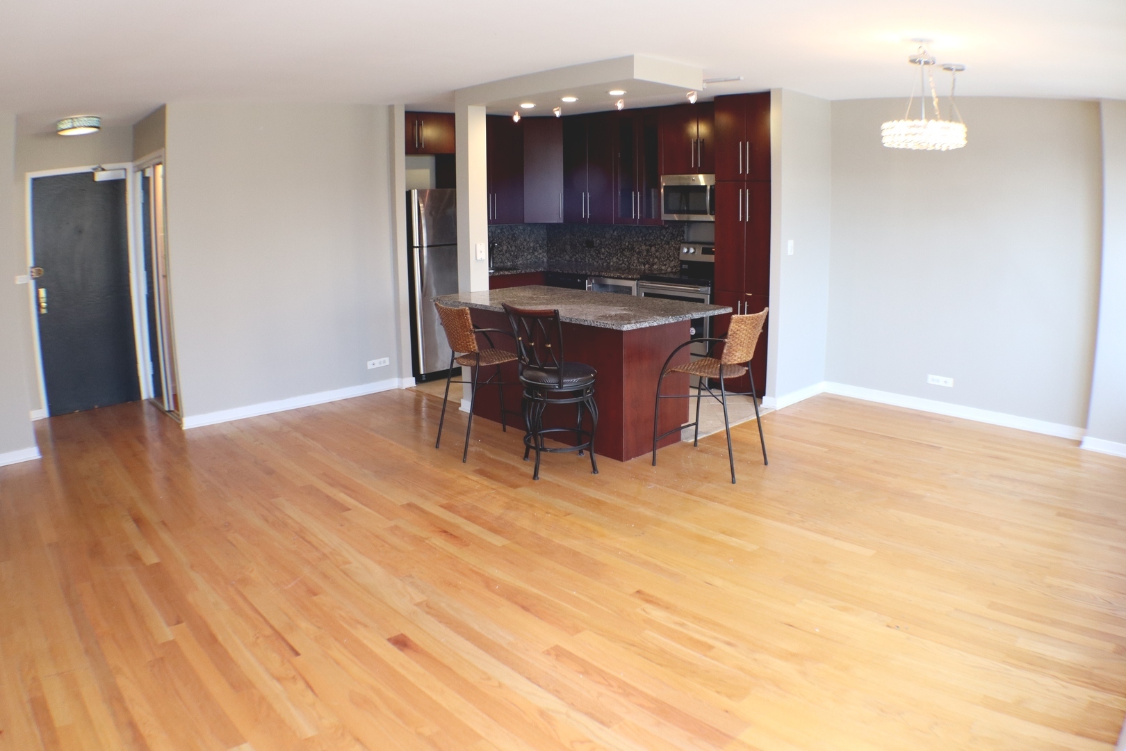 3550 N Lake Shore Drive #1210, Chicago, IL 60657