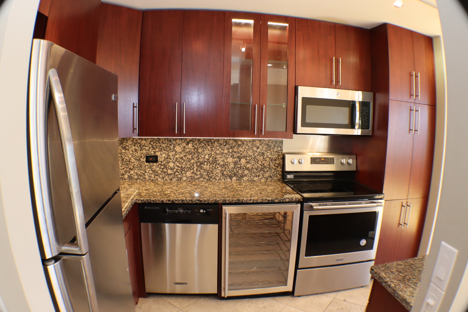 3550 N Lake Shore Drive #1210, Chicago, IL 60657