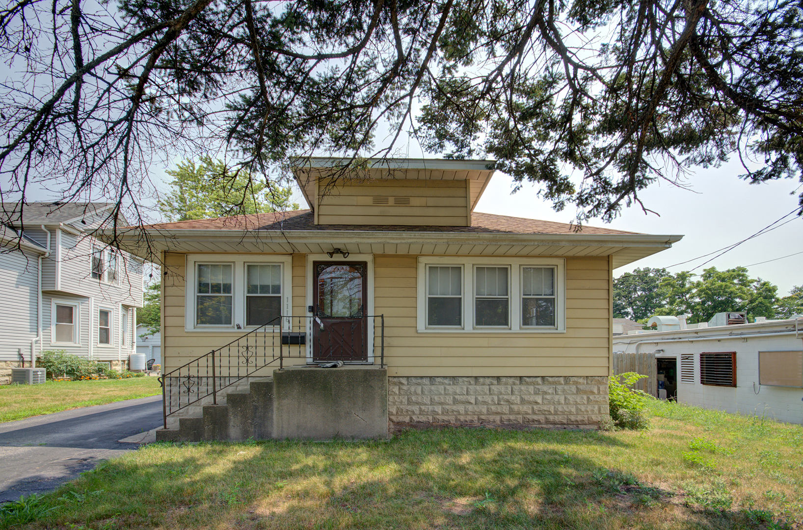 1116 Richards Street, Joliet, IL 60433