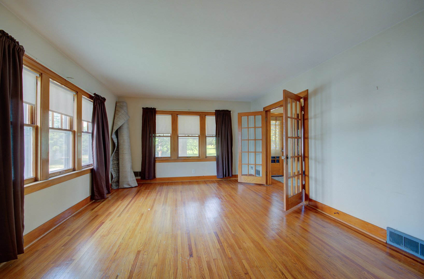 1116 Richards Street, Joliet, IL 60433