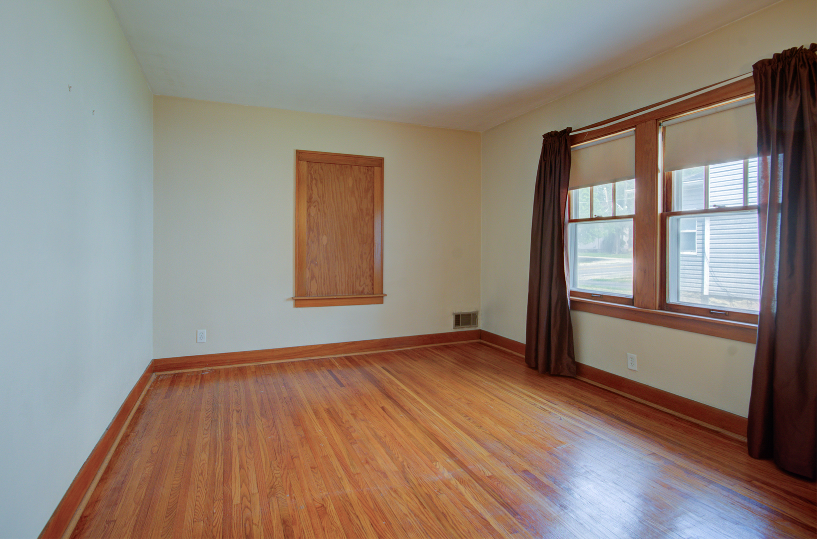 1116 Richards Street, Joliet, IL 60433