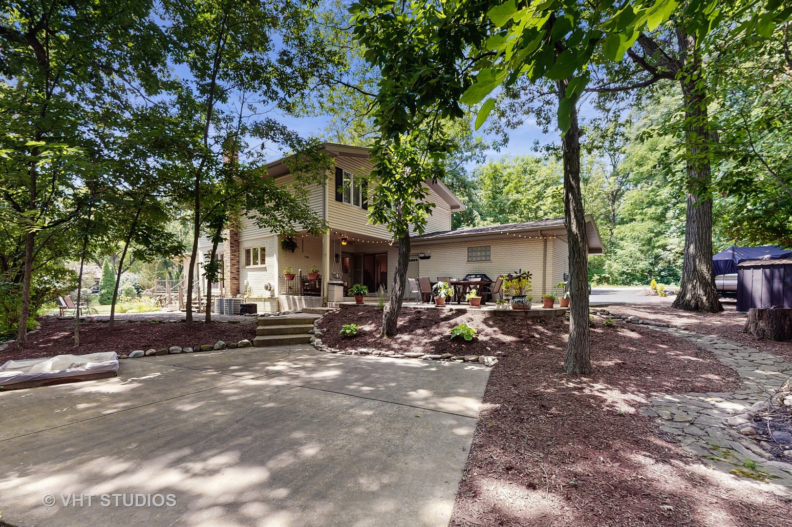 11649 S Walnut Ridge Drive, Palos Park, IL 60464