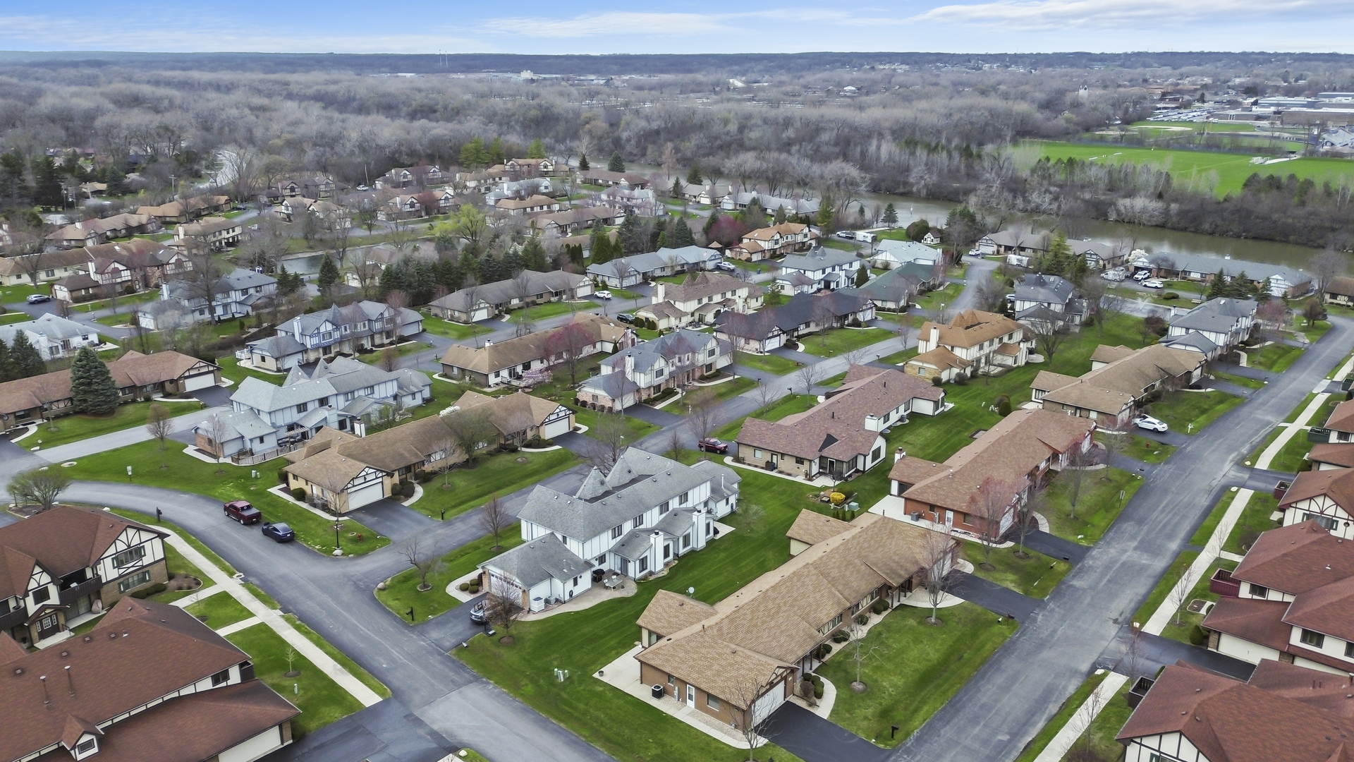 11605 S Vienna Avenue, Palos Park, IL 60464
