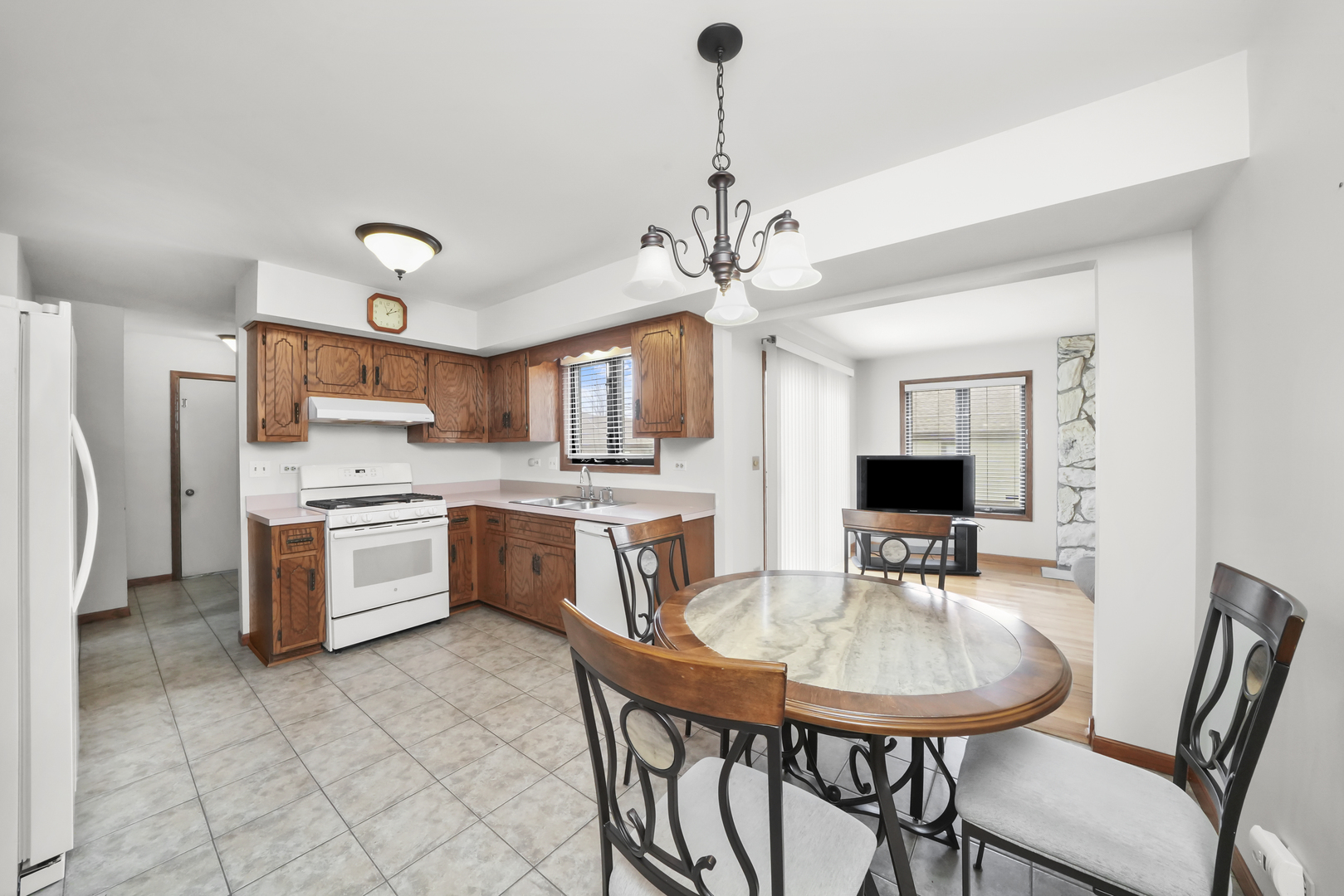 11605 S Vienna Avenue, Palos Park, IL 60464