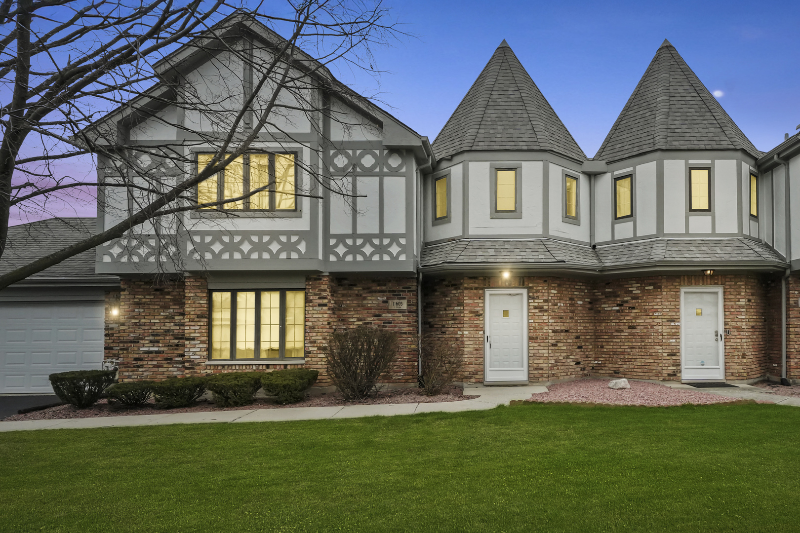 11605 S Vienna Avenue, Palos Park, IL 60464