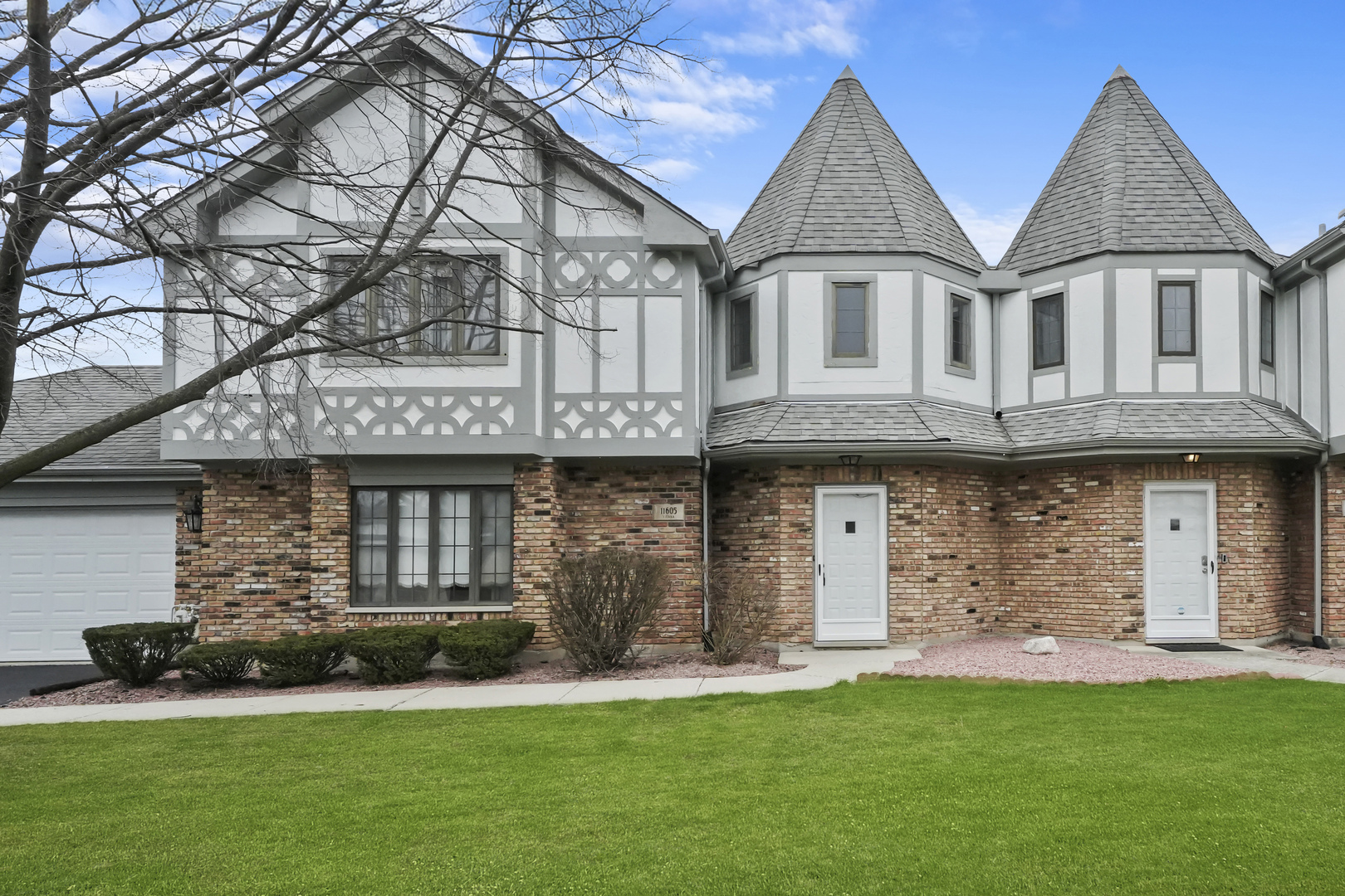 11605 S Vienna Avenue, Palos Park, IL 60464
