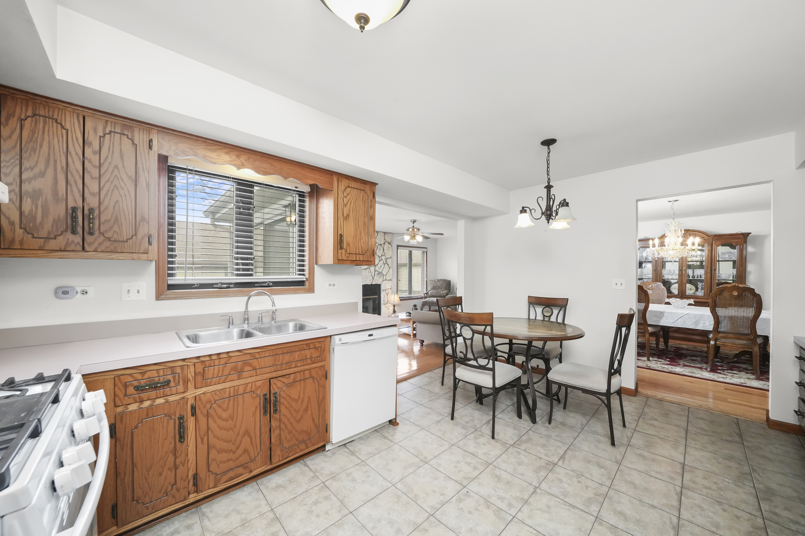 11605 S Vienna Avenue, Palos Park, IL 60464