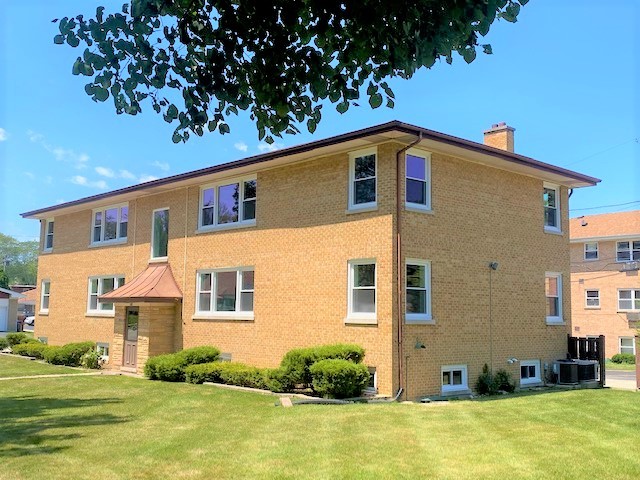 736 E Division Street #1E, Lombard, IL 60148
