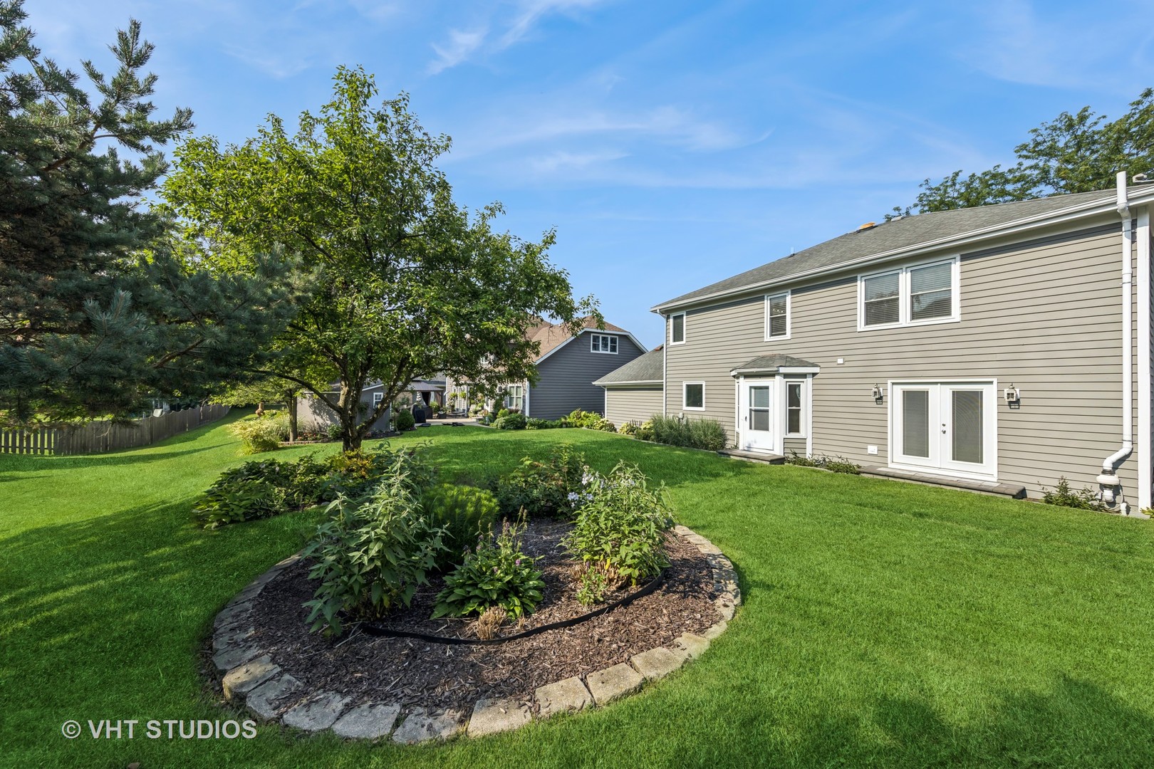 1609 N PRESIDENT Street, Wheaton, IL 60187