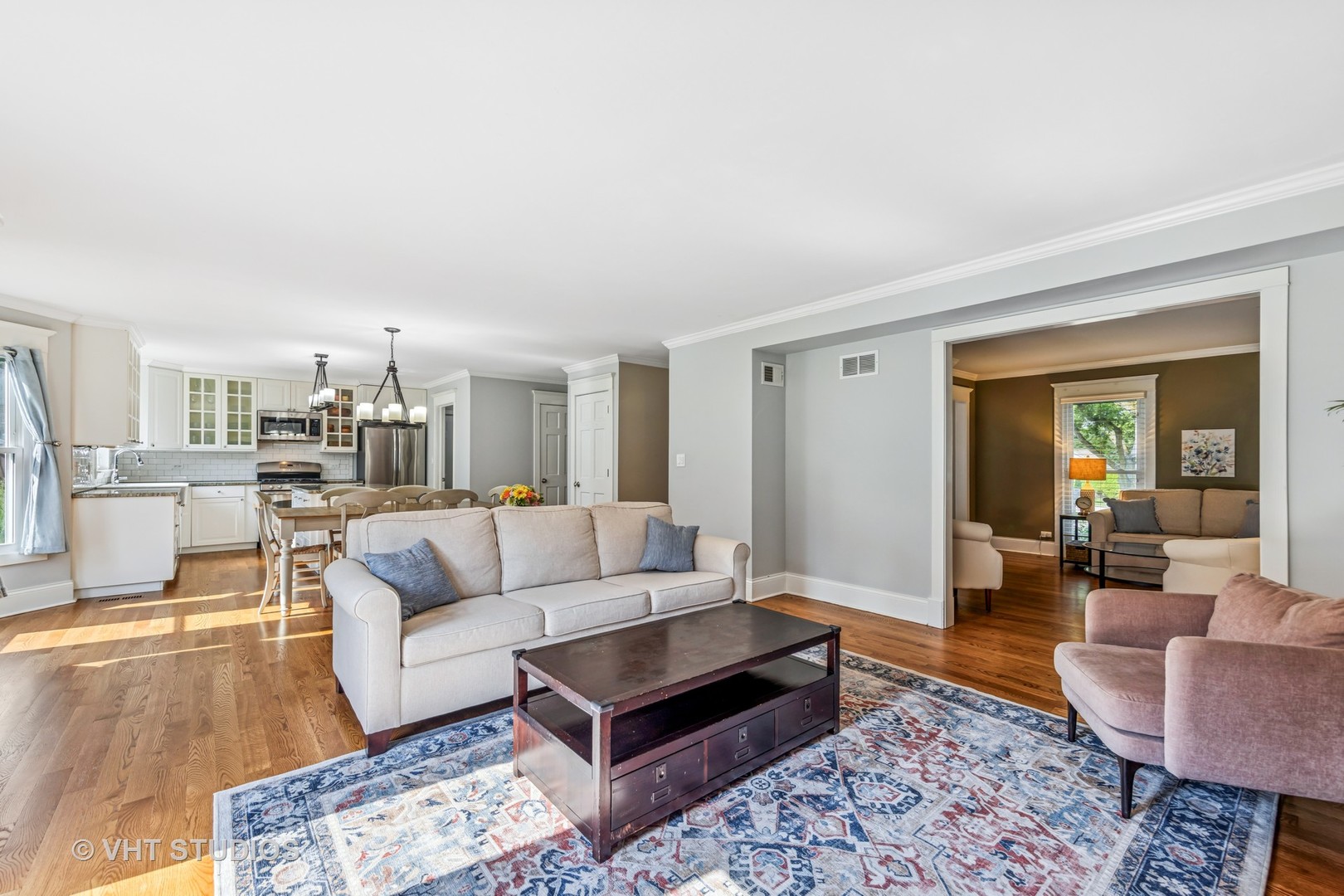 1609 N PRESIDENT Street, Wheaton, IL 60187