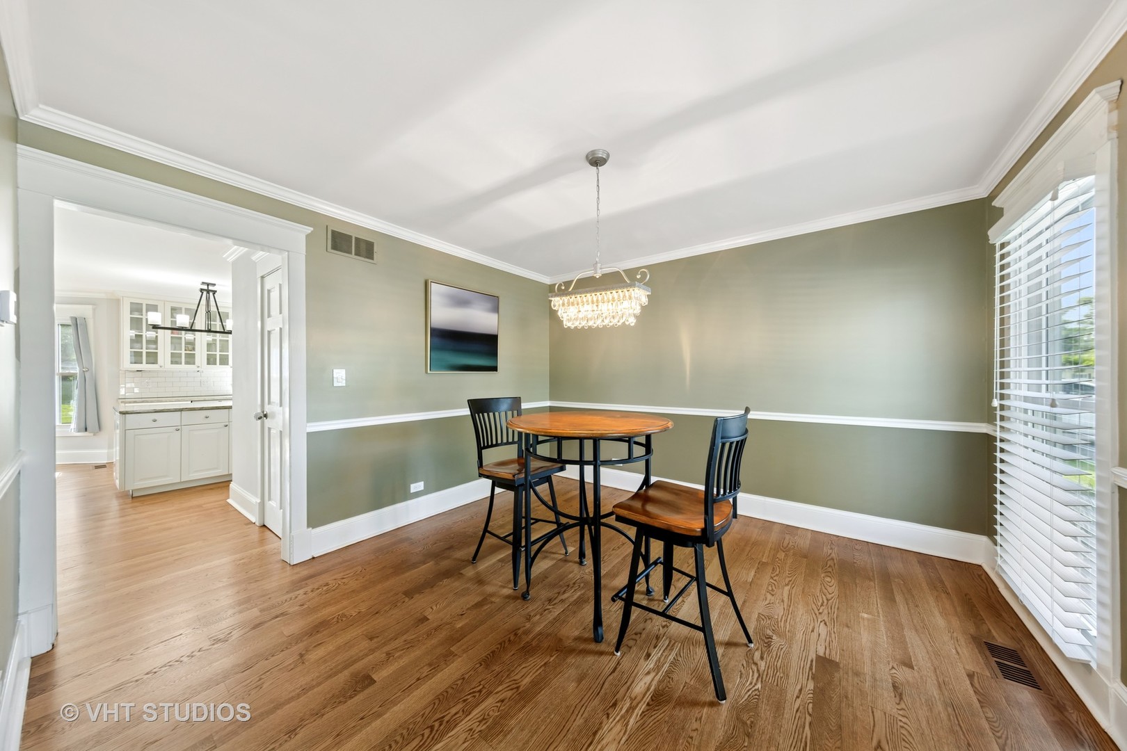1609 N PRESIDENT Street, Wheaton, IL 60187