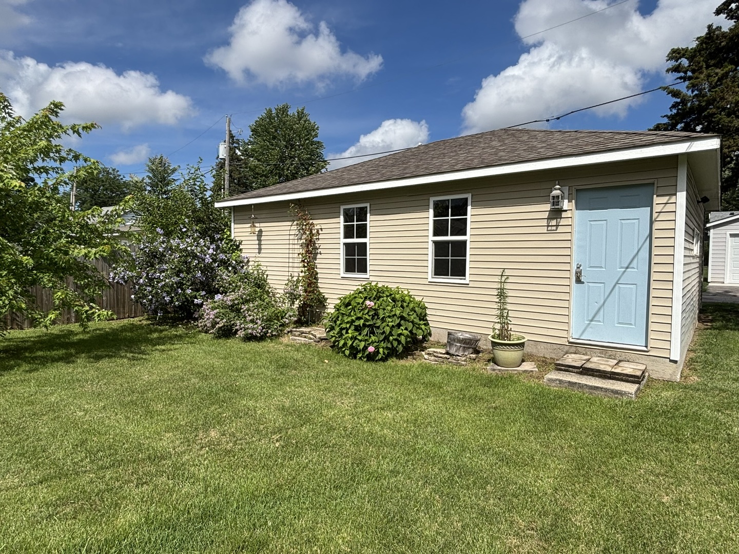 826 N Center Street, Naperville, IL 60563