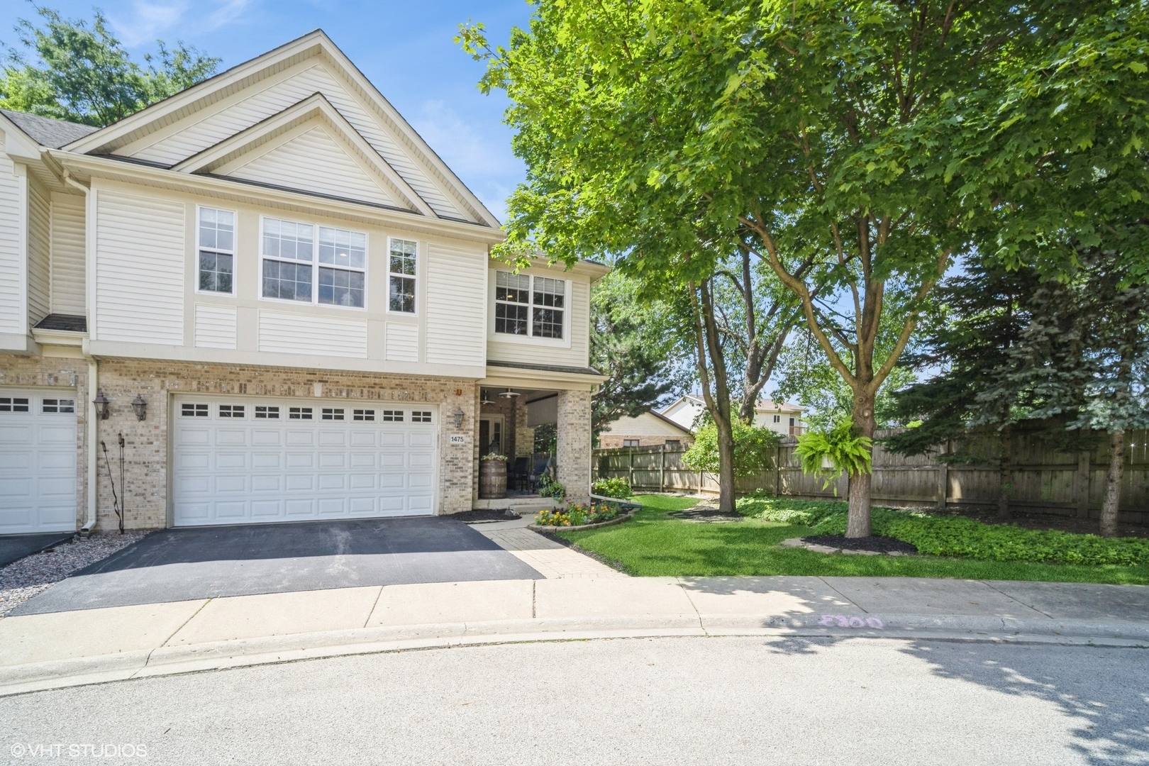 1475 Ginger Woods Court #2-4, Wheeling, IL 60090