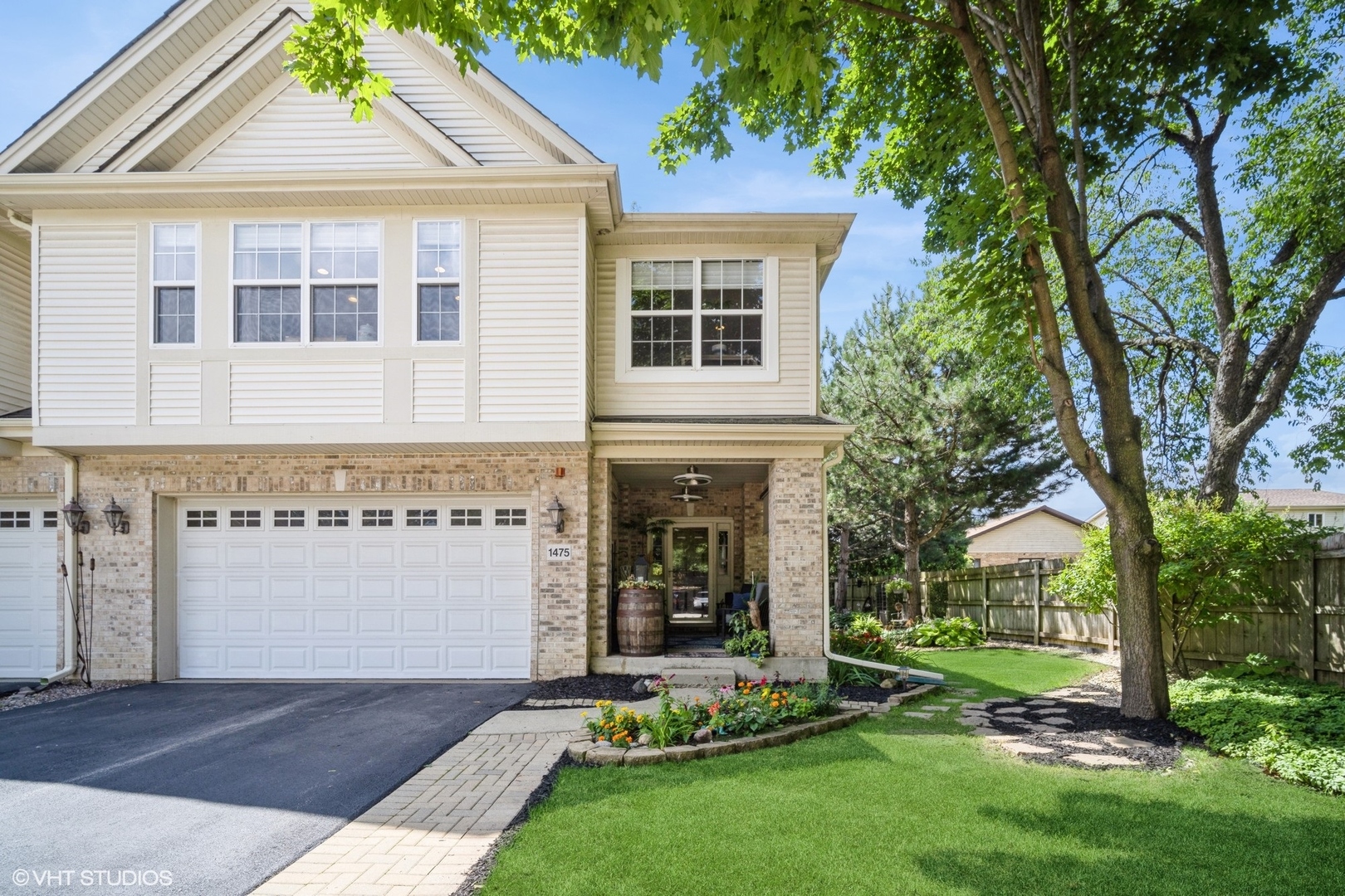 1475 Ginger Woods Court #2-4, Wheeling, IL 60090