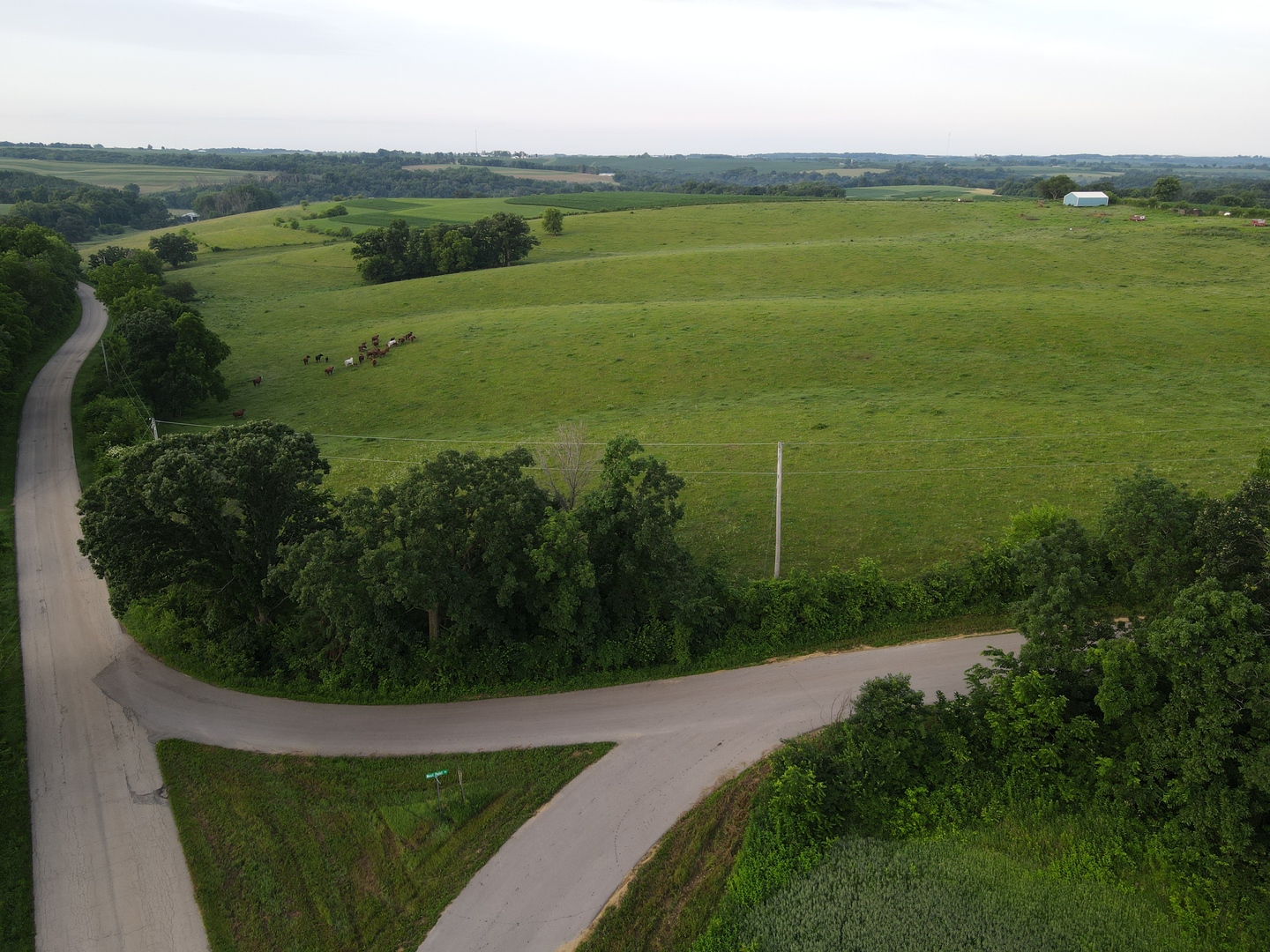 000 Holstein Prairie Road, Monticello, WI 53570