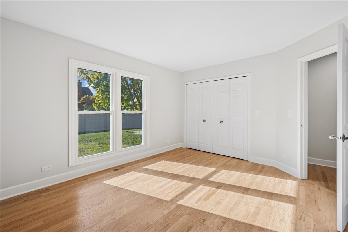 5249 Elliott Drive, Hoffman Estates, IL 60192