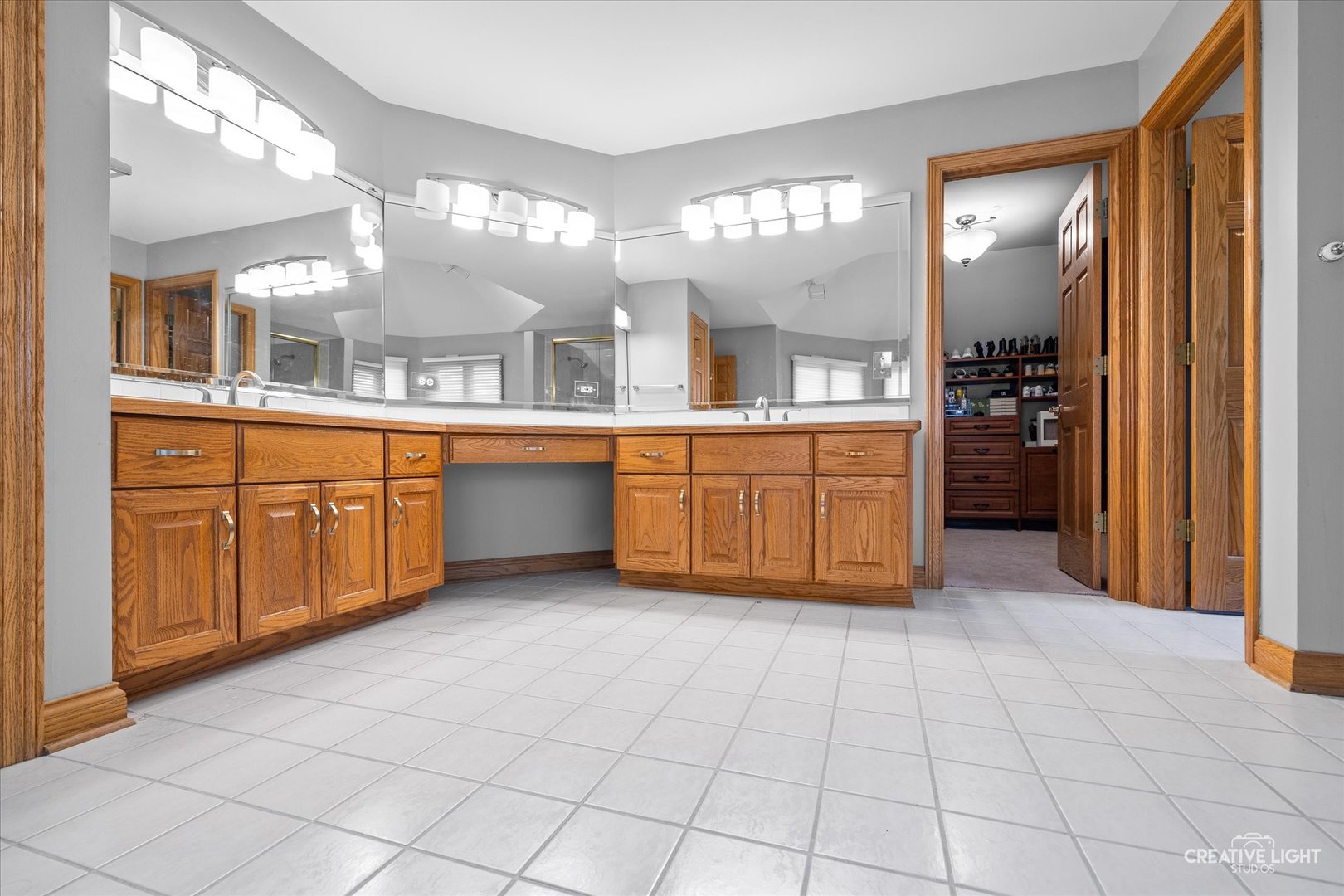 4211 Legend Court, Naperville, IL 60564