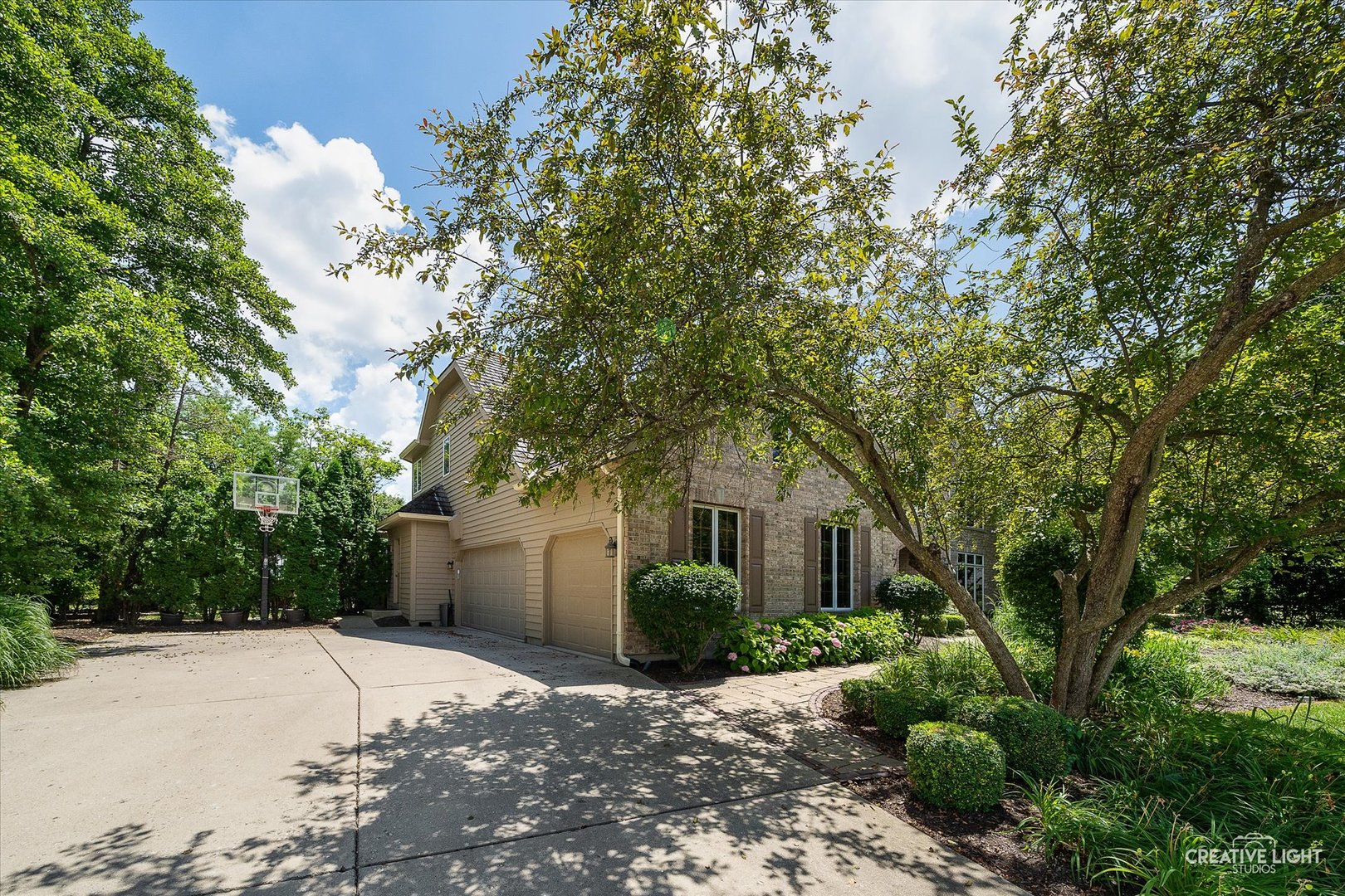 4211 Legend Court, Naperville, IL 60564