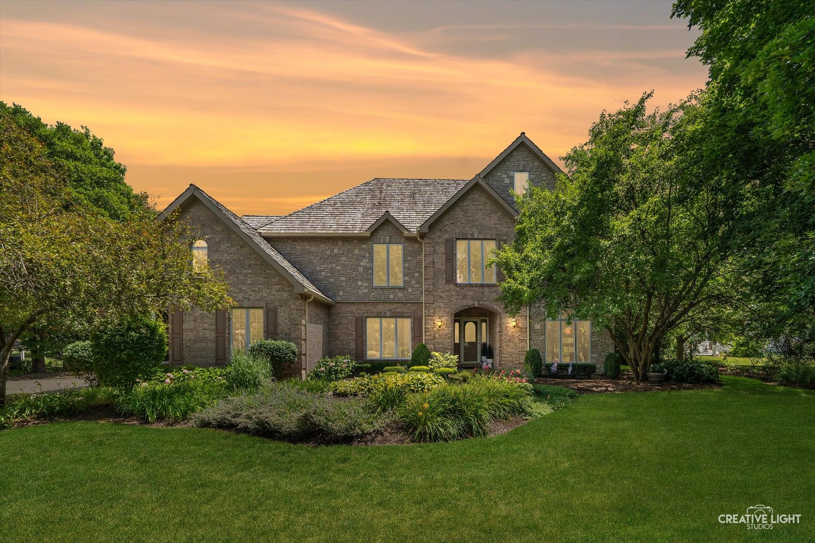 4211 Legend Court, Naperville, IL 60564