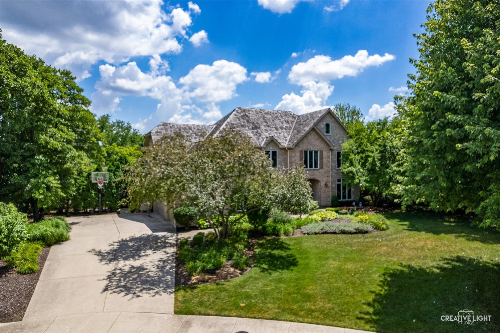 4211 Legend Court, Naperville, IL 60564