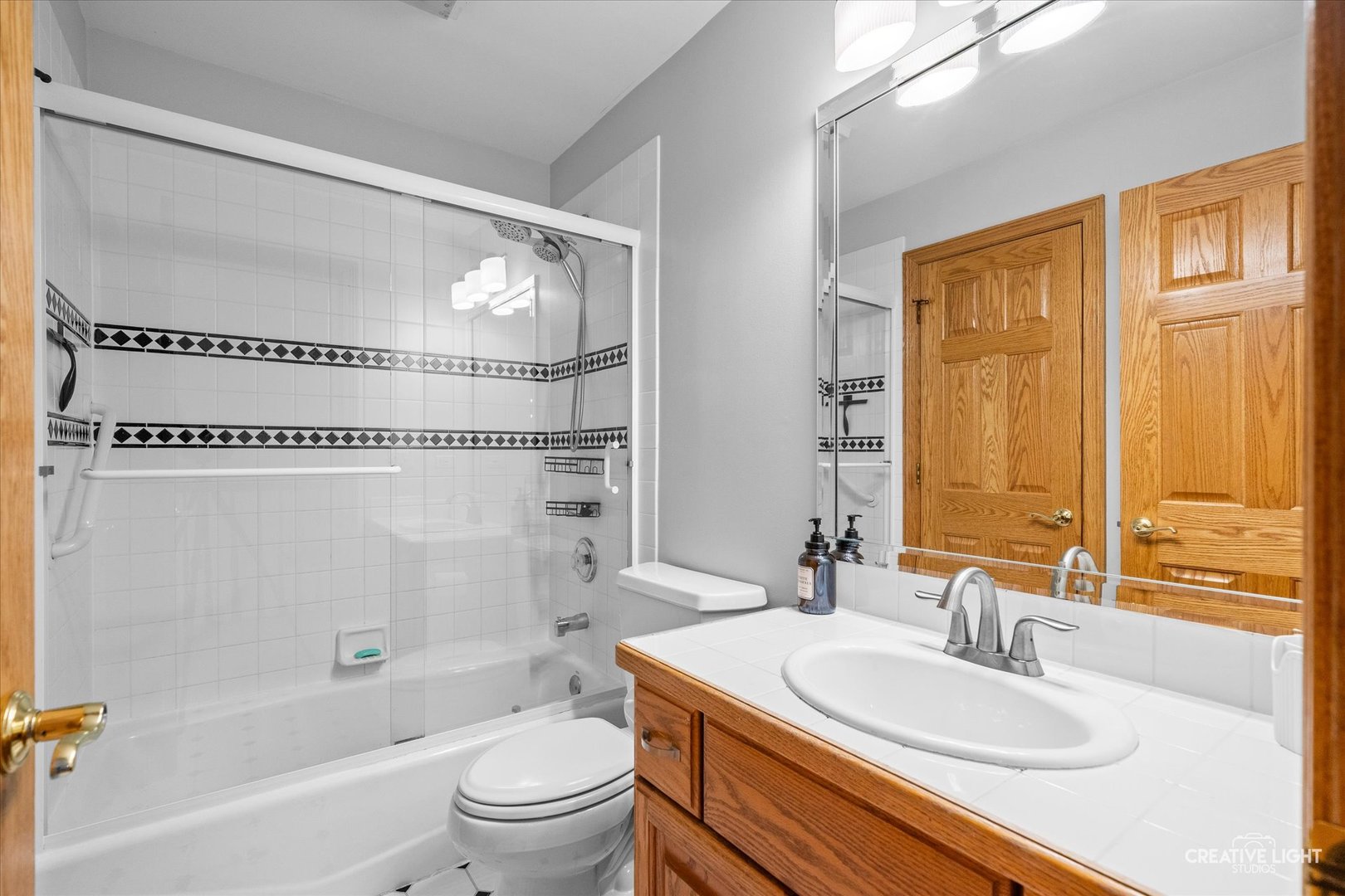 4211 Legend Court, Naperville, IL 60564