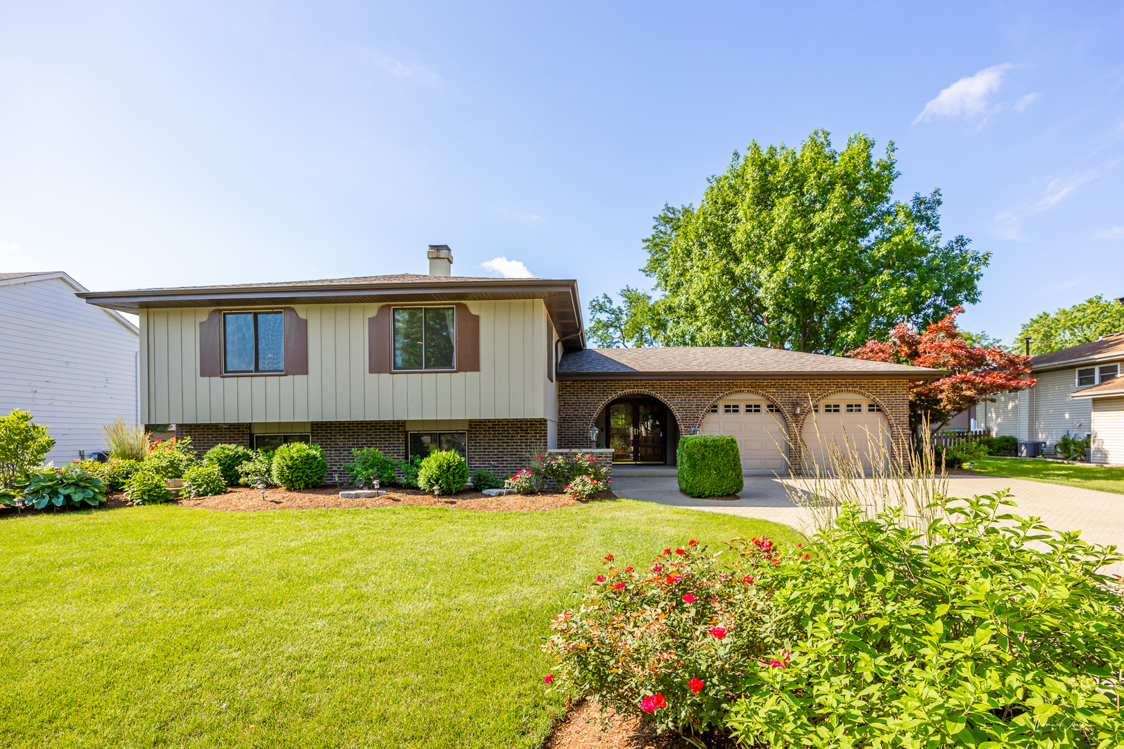 1809 71st Street, Darien, IL 60561