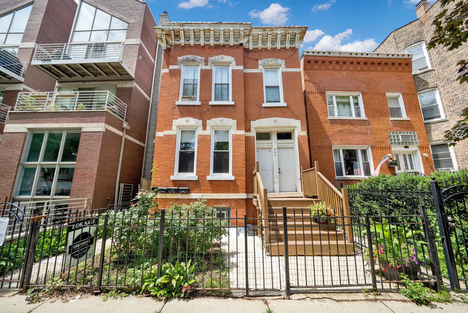 856 N Marshfield Avenue, Chicago, IL 60622