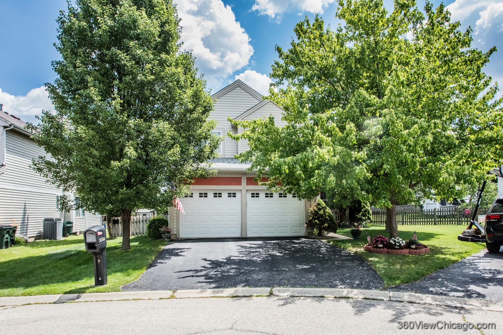 2325 N Lenox Court, Round Lake Beach, IL 60073