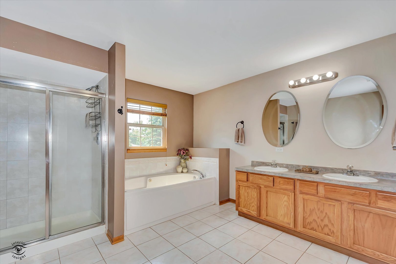 8057 W Duane Drive, Frankfort, IL 60423