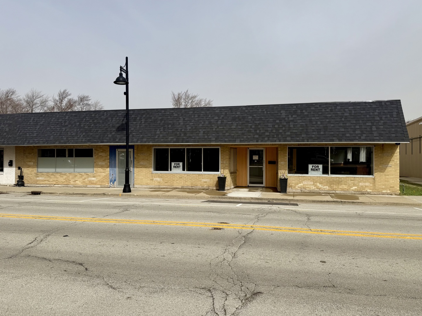 192-194 E Main Street, Braidwood, IL 60408