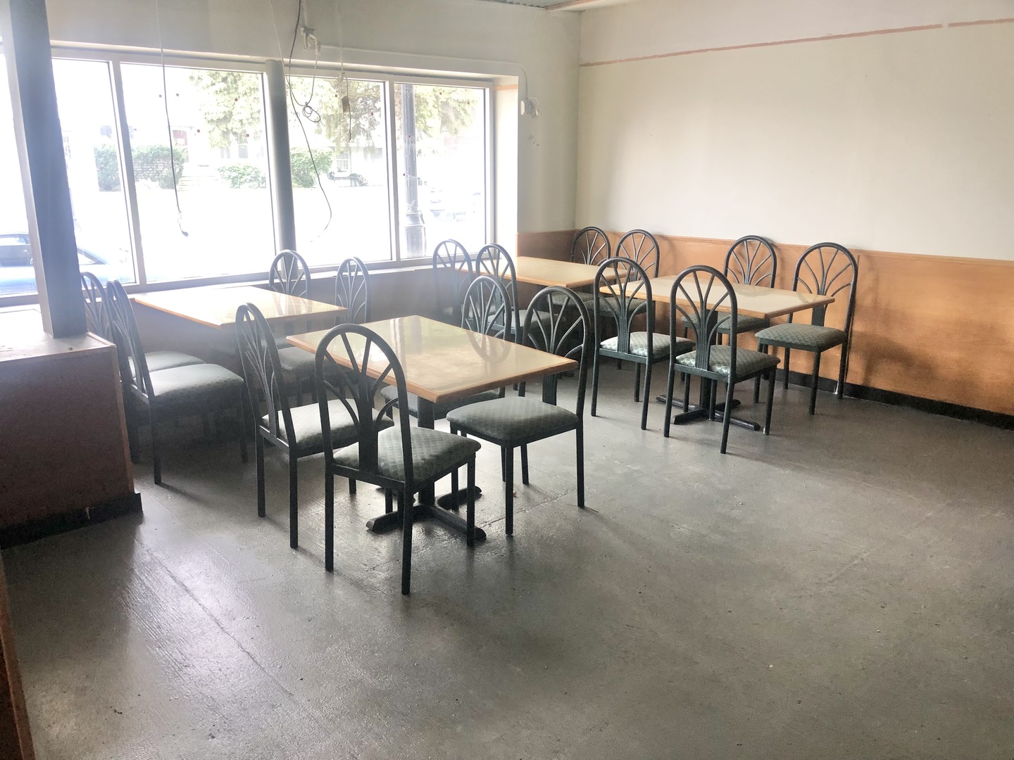 192-194 E Main Street, Braidwood, IL 60408