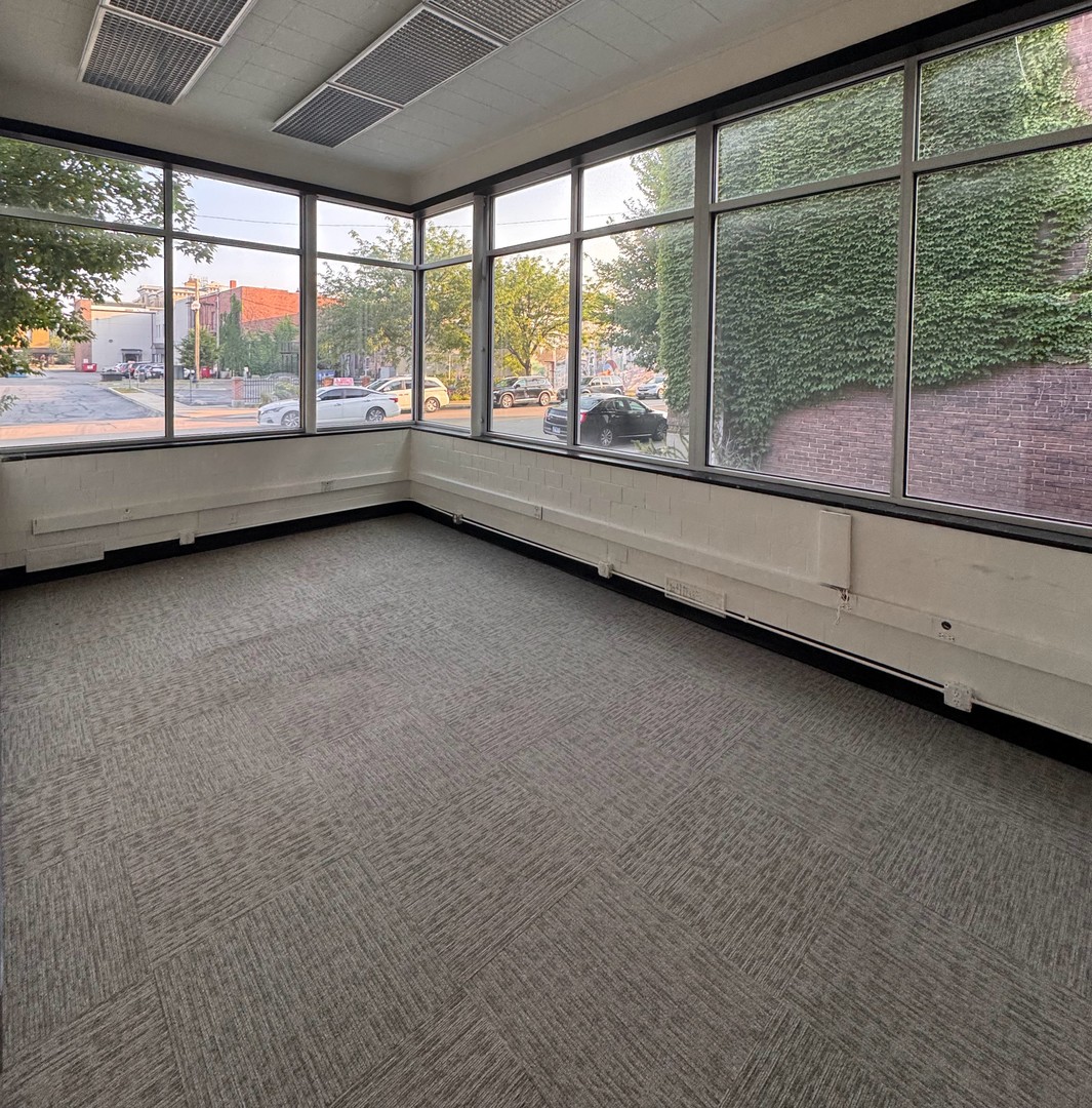 110 W Jefferson Street, Ottawa, IL 61350
