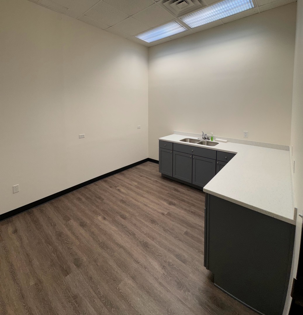 110 W Jefferson Street, Ottawa, IL 61350