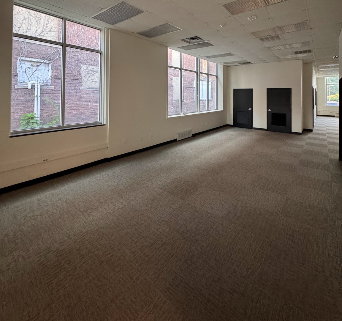 110 W Jefferson Street, Ottawa, IL 61350