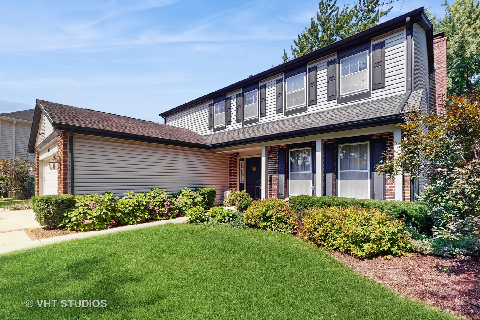 1012 Hobson Drive, Buffalo Grove, IL 60089