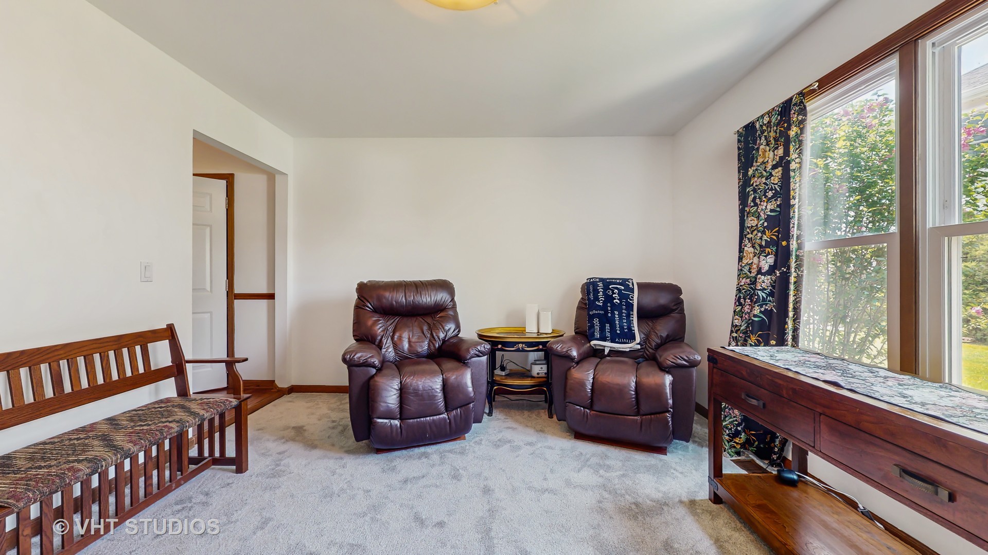 1012 Hobson Drive, Buffalo Grove, IL 60089