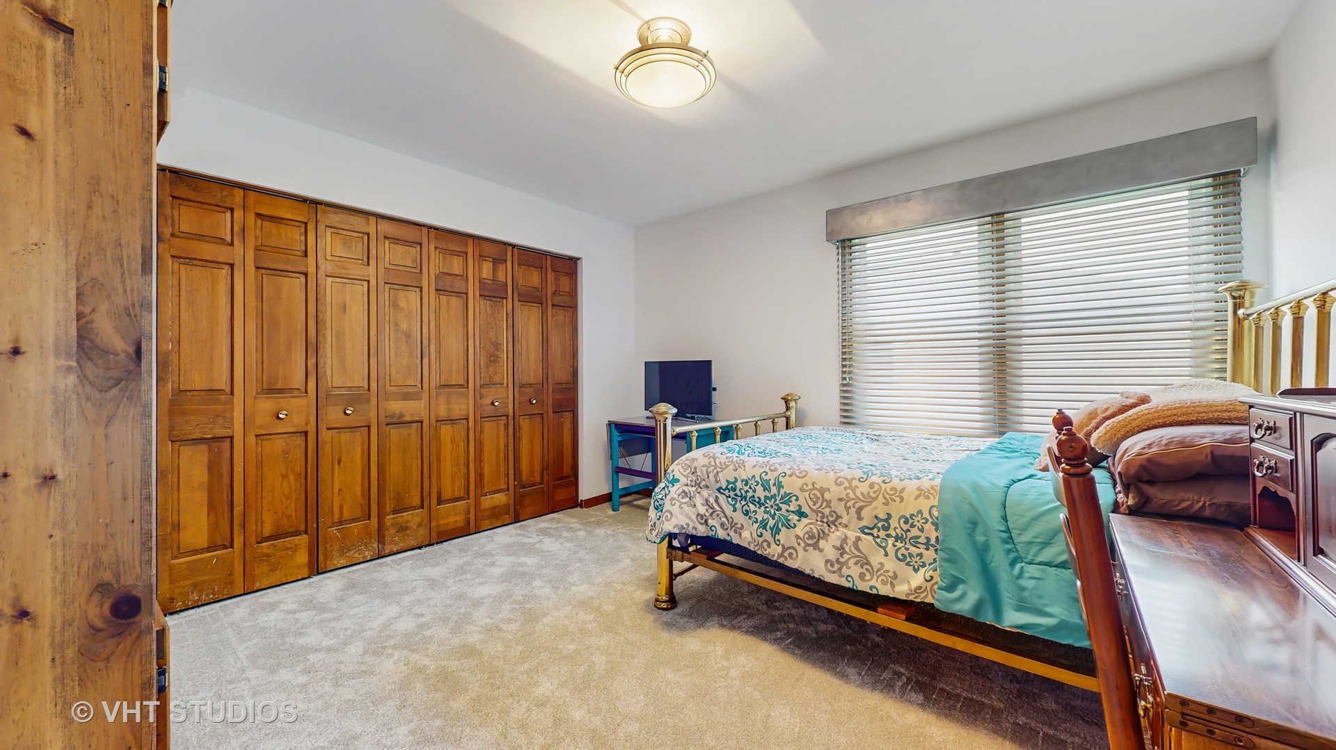 1012 Hobson Drive, Buffalo Grove, IL 60089