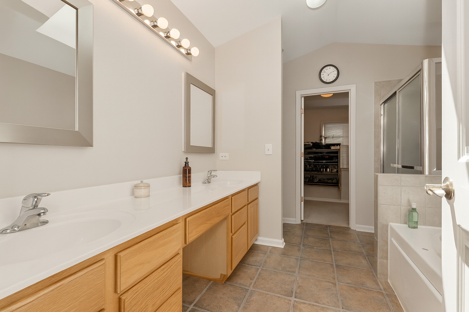 13350 Forest Ridge Drive #2, Palos Heights, IL 60463