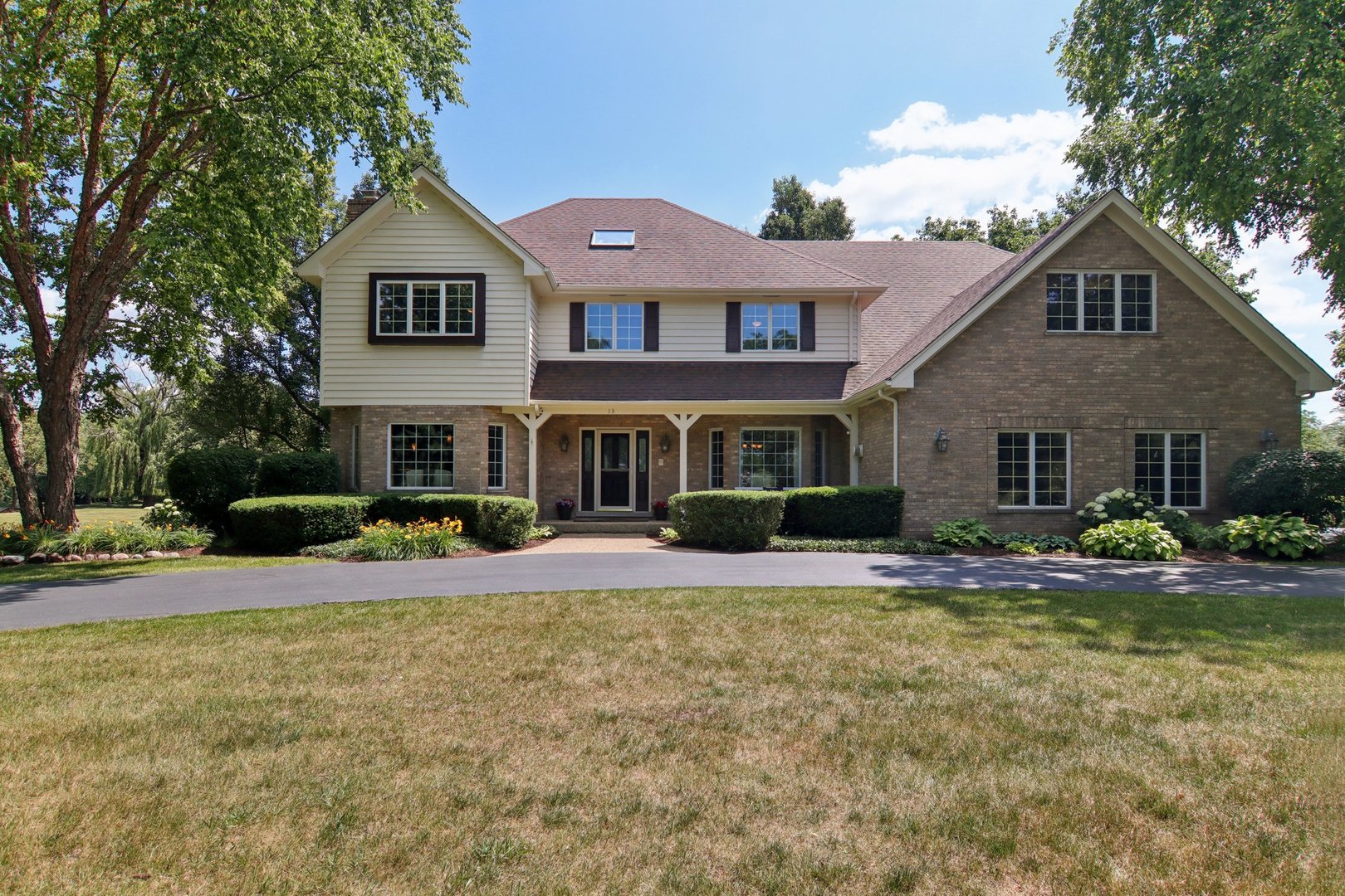 13 Wind Ridge Road, South Barrington, IL 60010