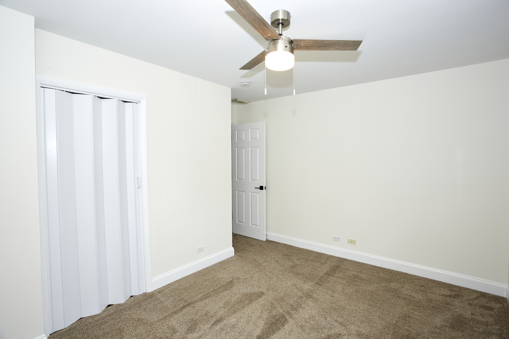 502 Hingham Lane, Schaumburg, IL 60193