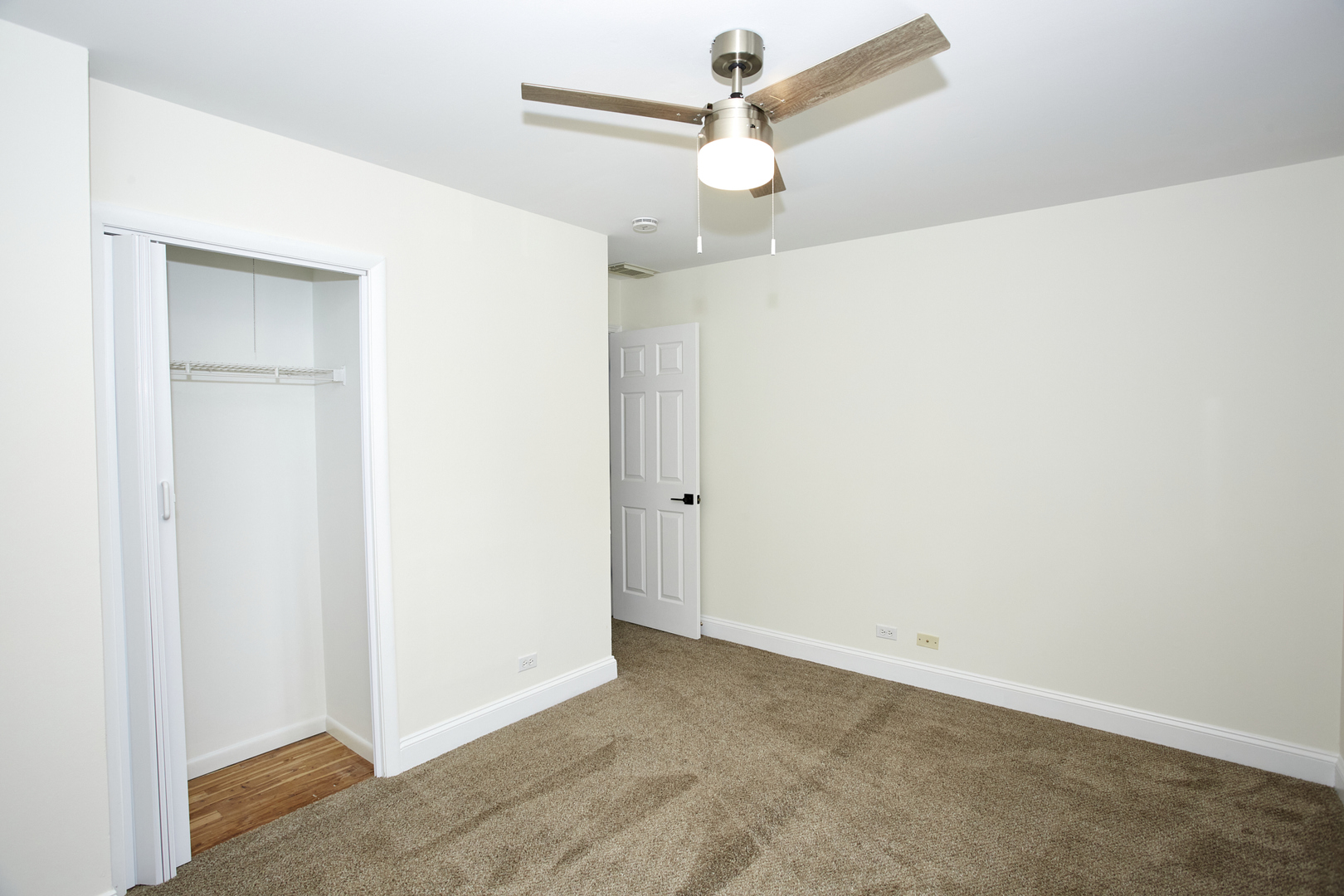 502 Hingham Lane, Schaumburg, IL 60193