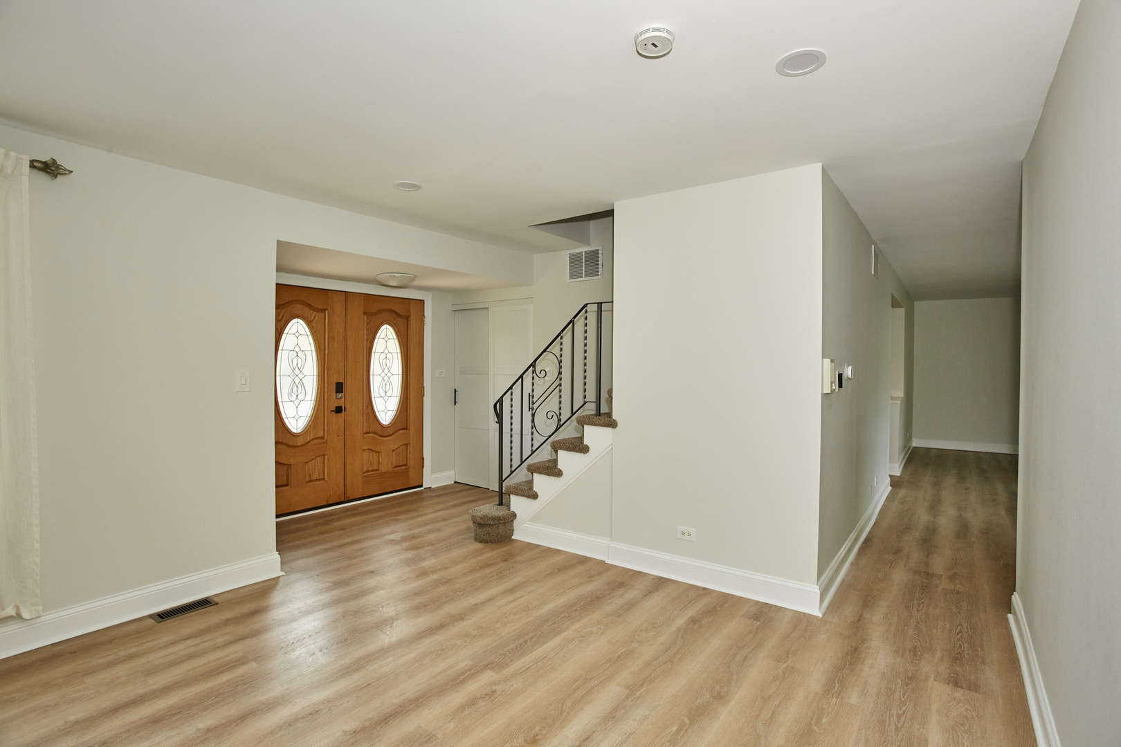 502 Hingham Lane, Schaumburg, IL 60193