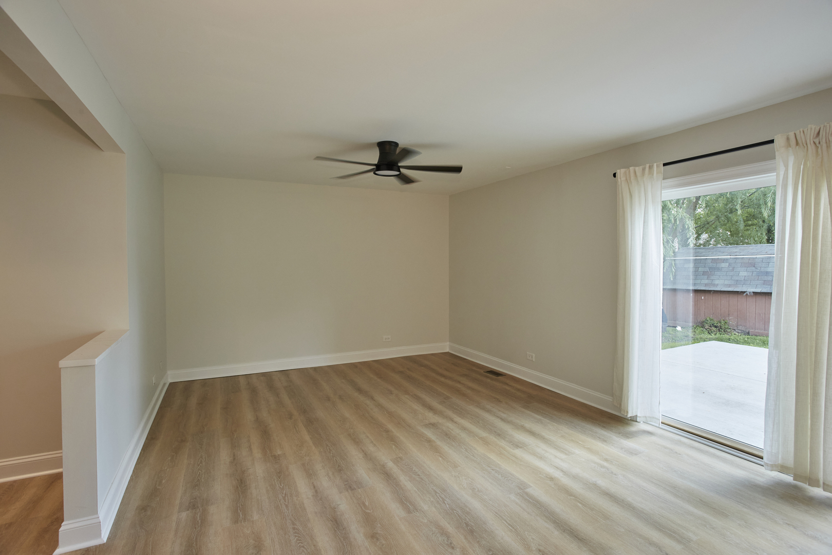 502 Hingham Lane, Schaumburg, IL 60193