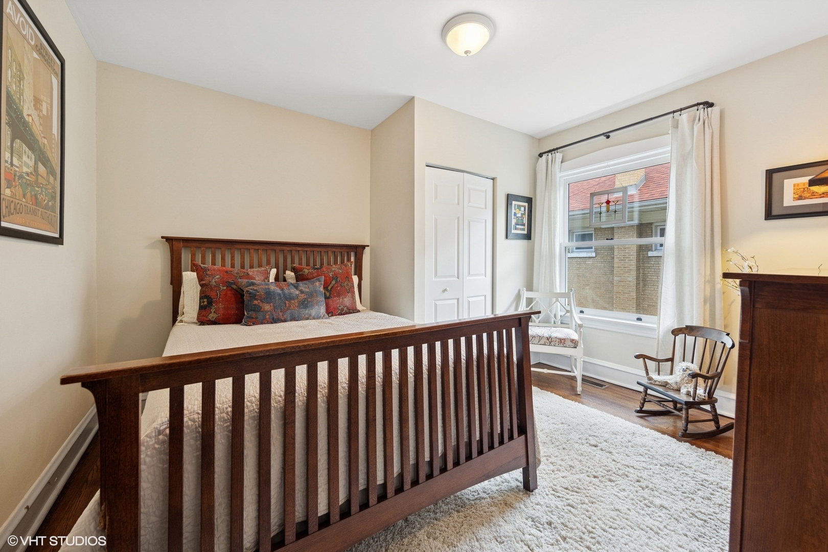 538 S HUMPHREY Avenue, Oak Park, IL 60304