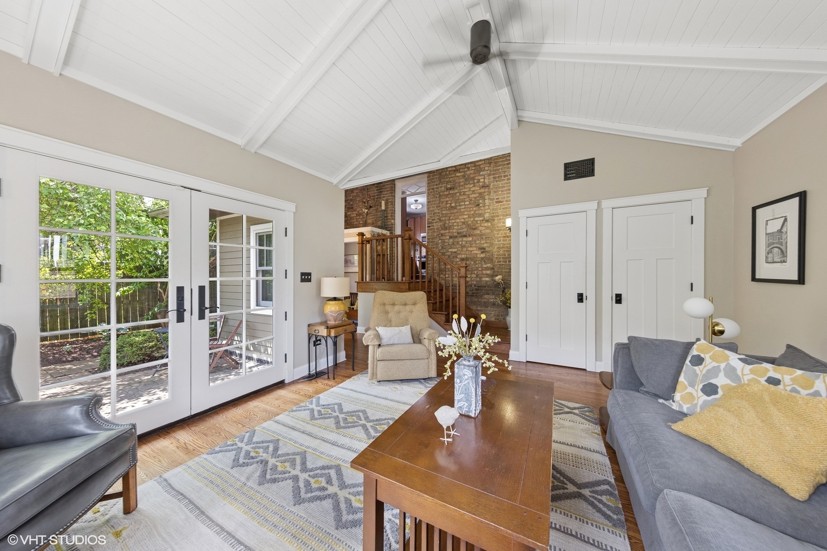 538 S HUMPHREY Avenue, Oak Park, IL 60304